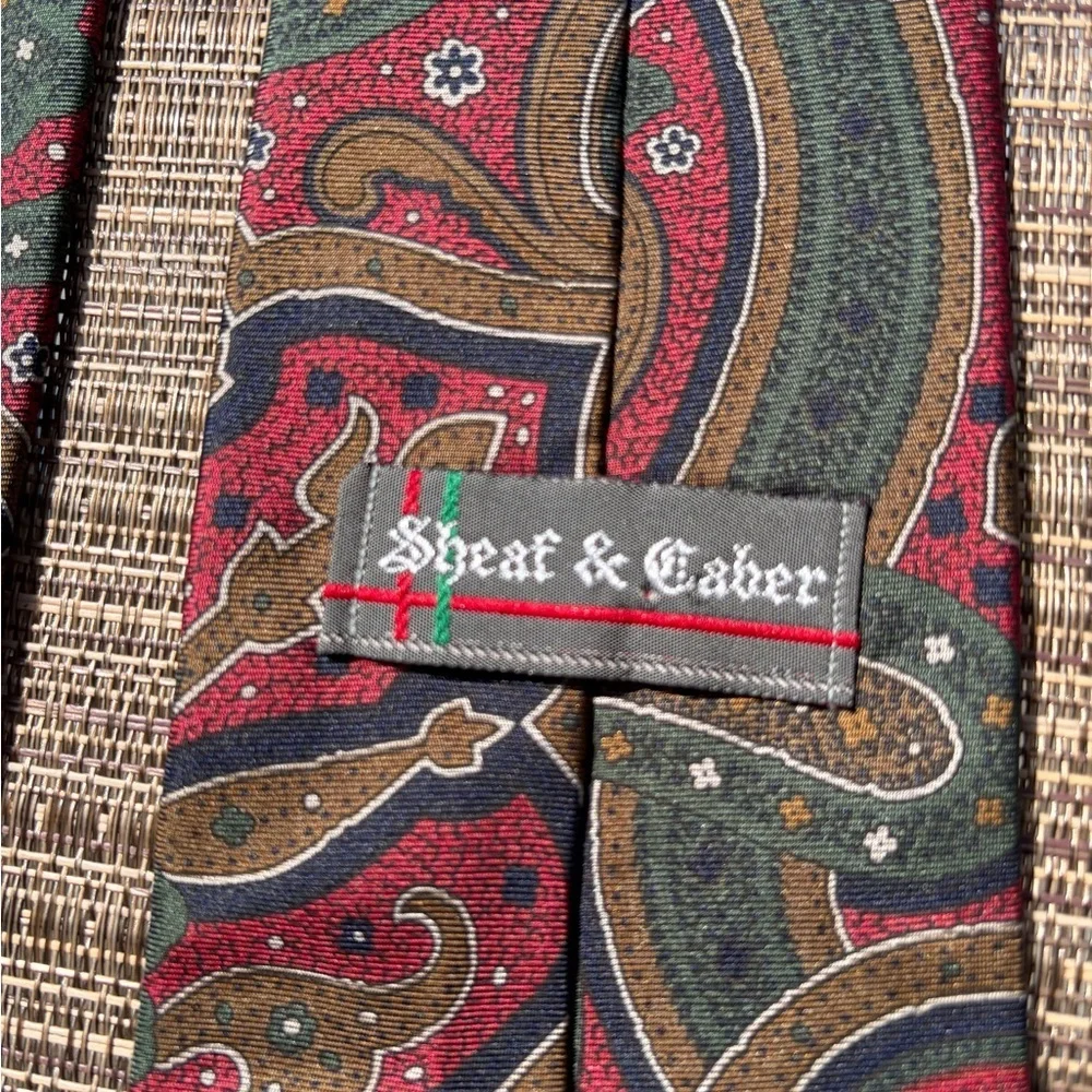 Vtg Paisley Silk Tie USA vintage